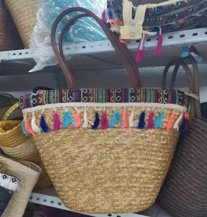 Tassels ildaite mála tuí mná cruithneachta
