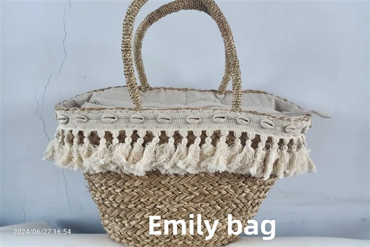 Málaí Raffia Mná Deartha