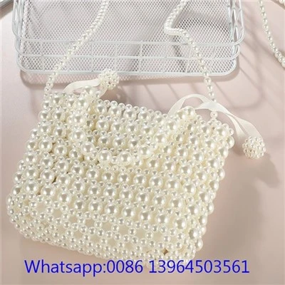 Mála Beaded Pearl Bán lámhdhéanta